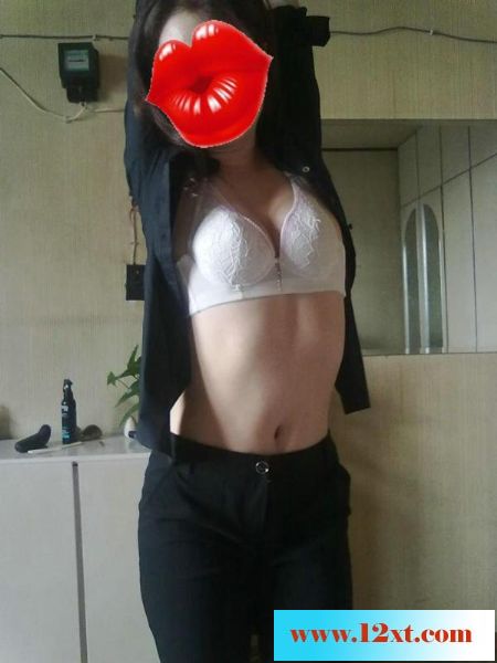 老婆嫩B诱惑新年17P