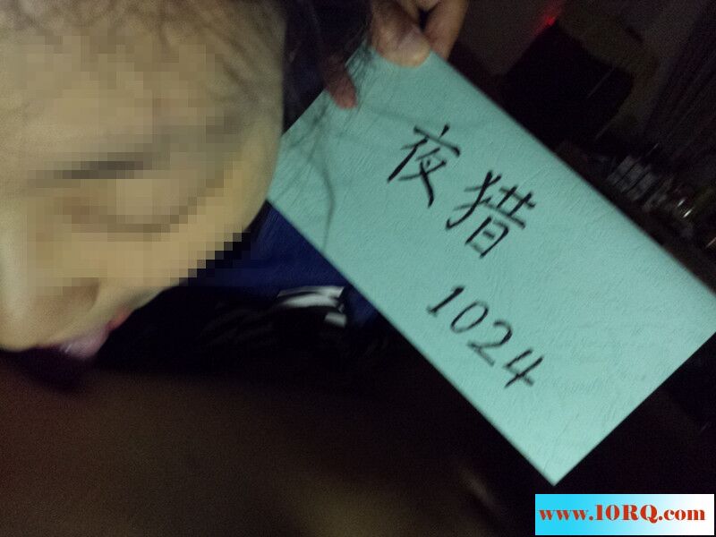 美丽人妻口爆漏B24P