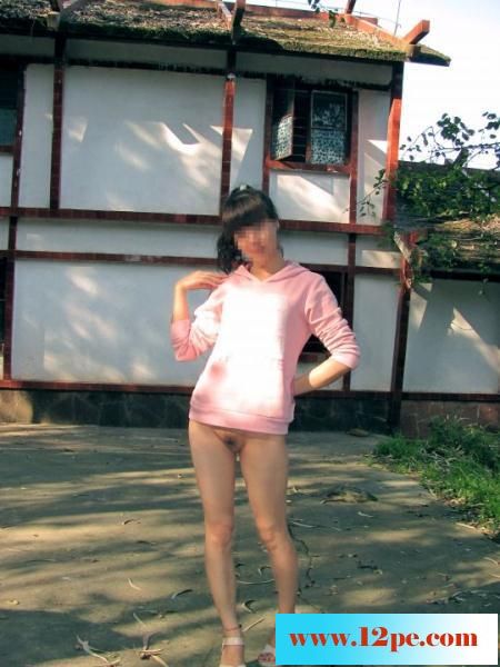 阿里山風景區巧遇美女全裸逛大街[13P]&nbsp;&nbsp