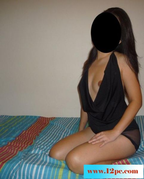 超可爱的小美女，皮肤白皙奶头好粉嫩[10P]&nbsp