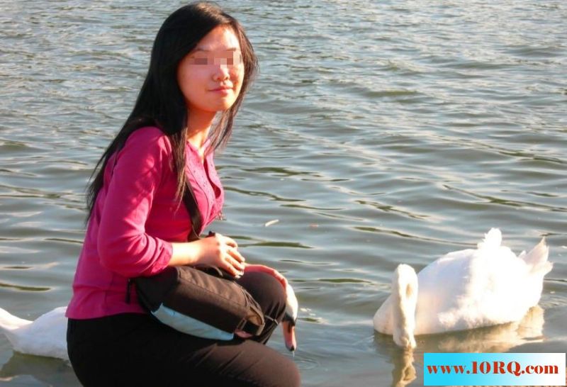风骚人妻从上学开始到变成熟女的各种照片，淫