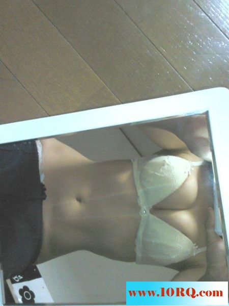 隔壁的一个骚货[15P]&nbsp;&nbsp;