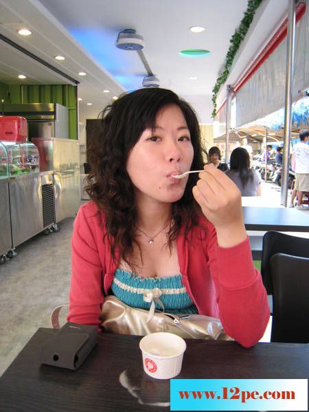 陳怡伶大胸部乳溝自拍和婚纱照[35P]&nbsp;&nbsp;