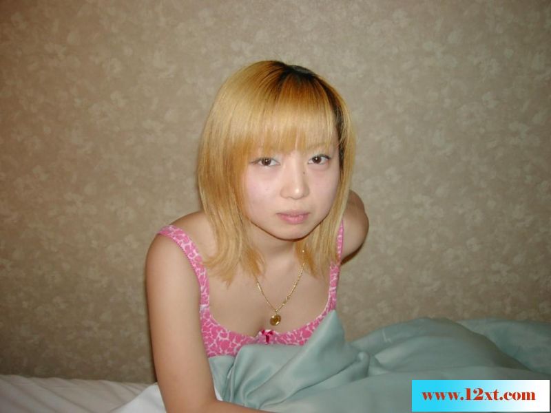 上了个混社会的90后小浪女，玩起来比我都放的开