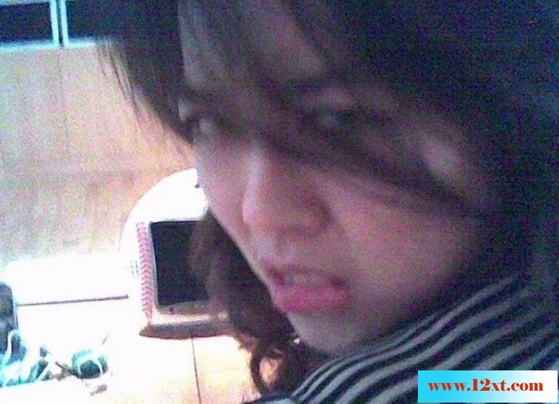 在办公室爆操女同事,后入,口爆,叫声骚淫!爽![4