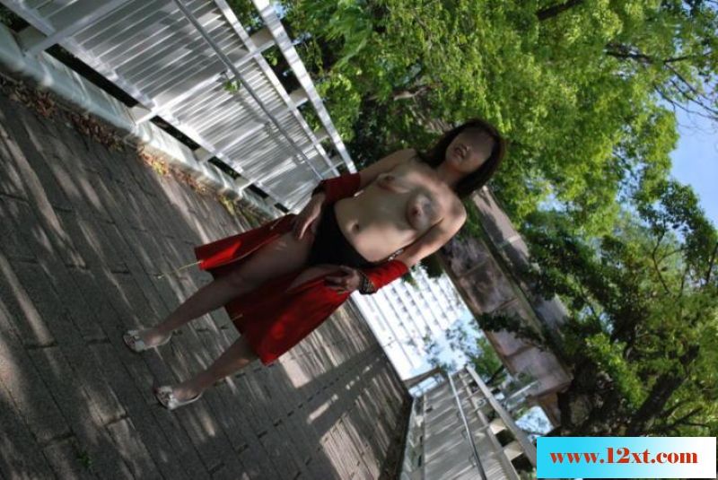 早上没人的公园[14P]&nbsp;&nbsp;