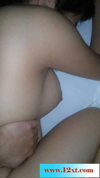 珍藏多年的自拍打炮图[20P]&nbsp;&nbsp;