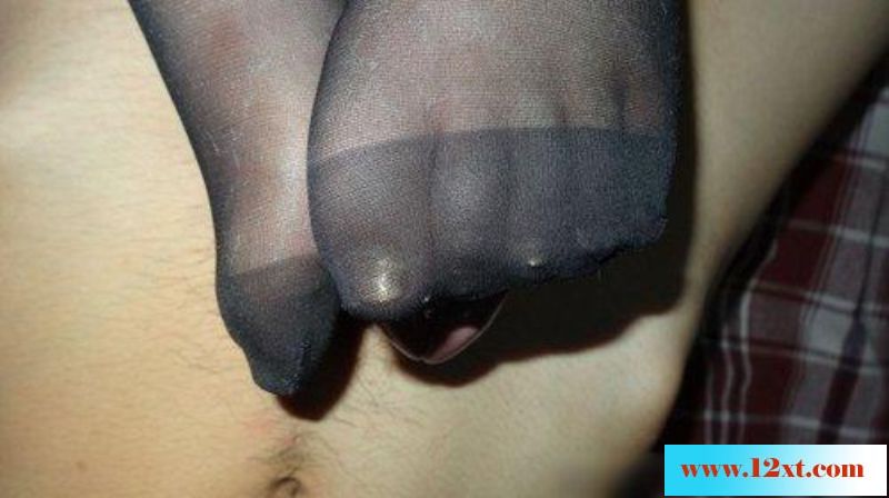 珍藏多年公司巨乳骚货的合集-生活照-工作照-群