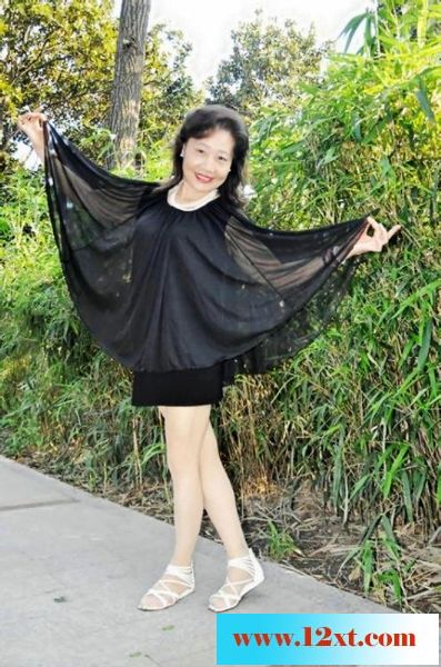 中国本土四十路五十路六十路熟女秀系列之10：丰