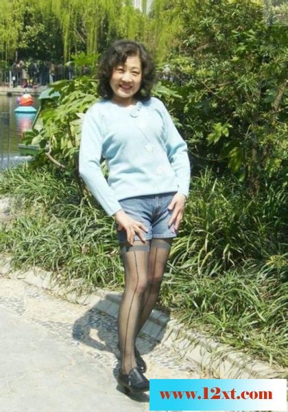 中国本土四十路五十路六十路熟女秀系列之10：丰