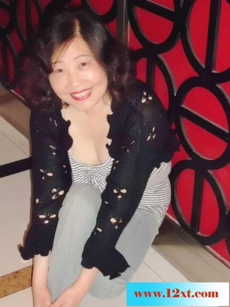 中国本土四十路五十路六十路熟女秀系列之10：丰