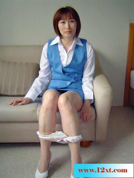 中年大婶穿上制服秀出逼，[11P]&nbsp;&nbsp;