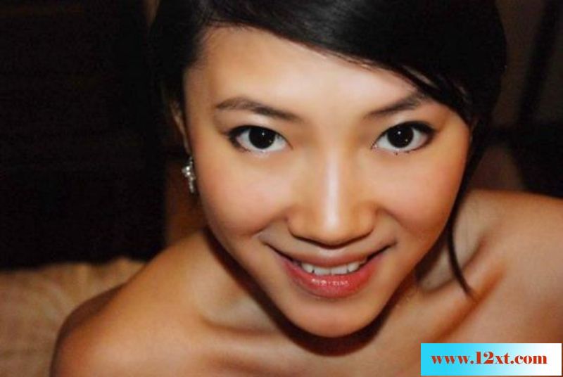 重庆风帆艺校漂亮MM自拍流出，据说被包养过[1
