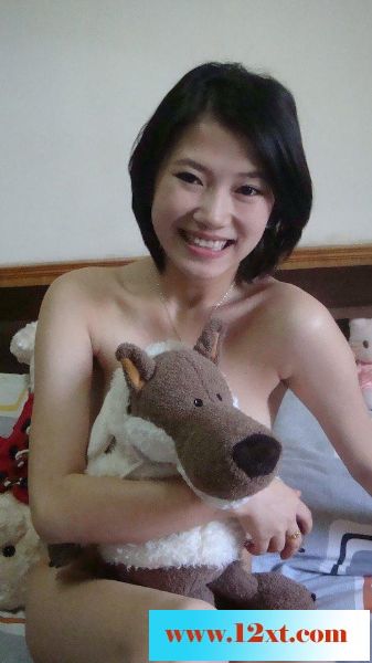 重庆风帆艺校漂亮MM自拍流出，据说被包养过[1
