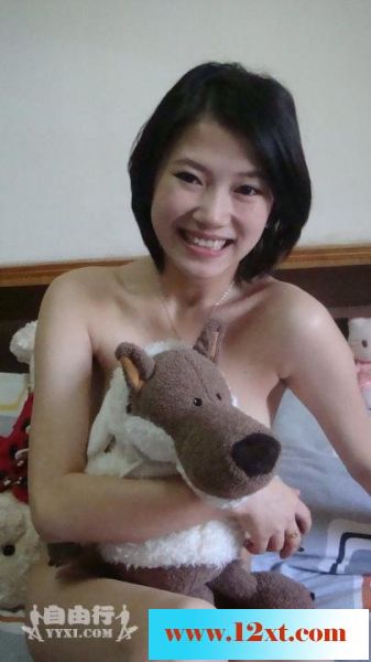 重庆风帆艺校漂亮MM自拍流出，据说被包养过[1