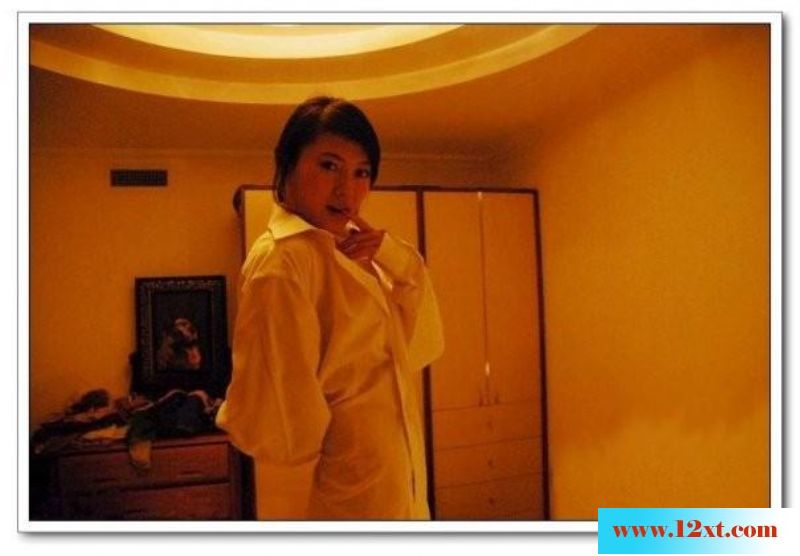 重庆风帆艺校漂亮MM自拍流出，据说被包养过[1