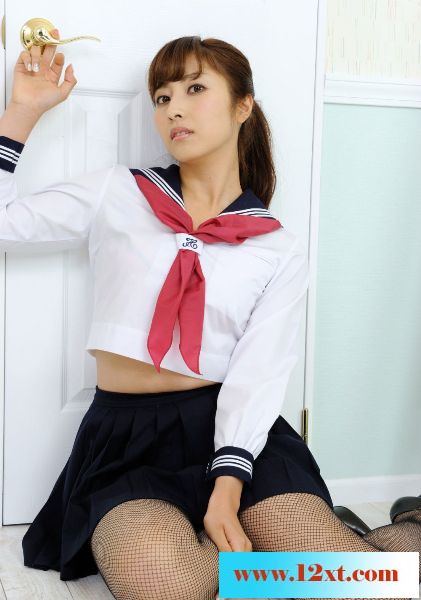 欣赏熟女装嫩学妹加网袜(35P)