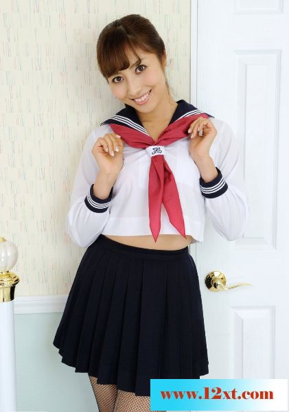 欣赏熟女装嫩学妹加网袜(35P)
