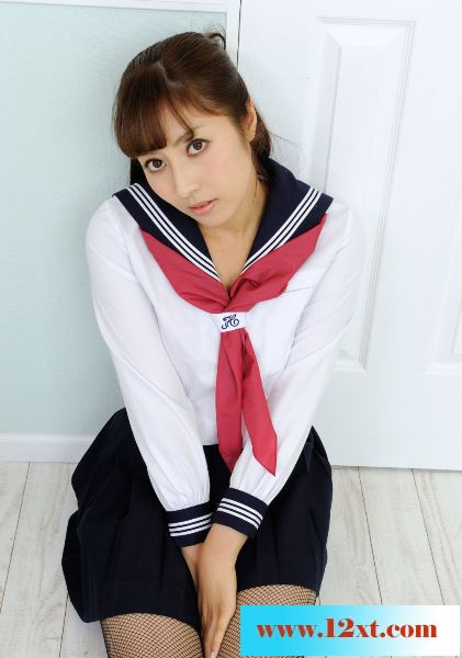 欣赏熟女装嫩学妹加网袜(35P)