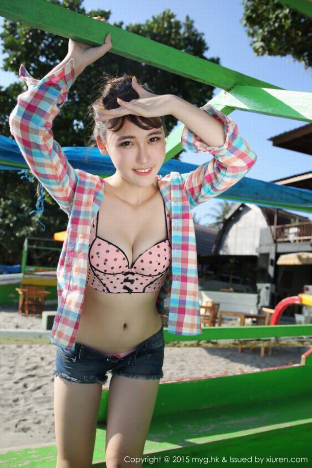青春名媛BOBO海边胸挺臀翘【18P】
