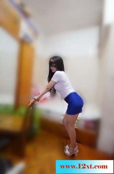 &nbsp;骚女友的口交换装秀[32P]&nbsp;&nbsp;
