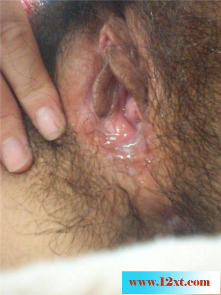 &nbsp;特写被小玩具振动到高潮的肥屄少妇[12P]&n