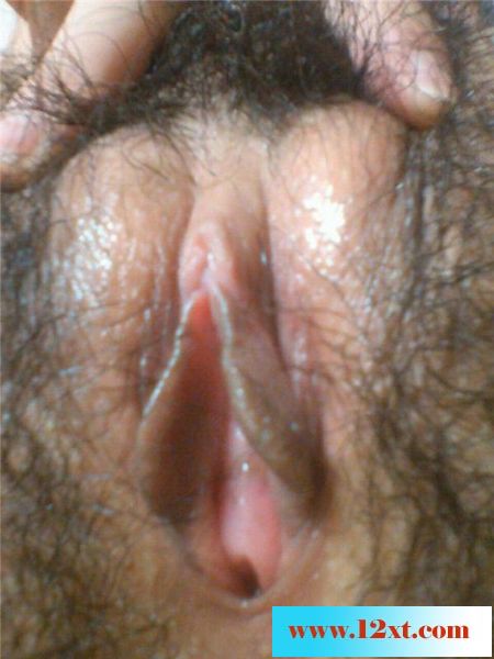 &nbsp;特写被小玩具振动到高潮的肥屄少妇[12P]&n