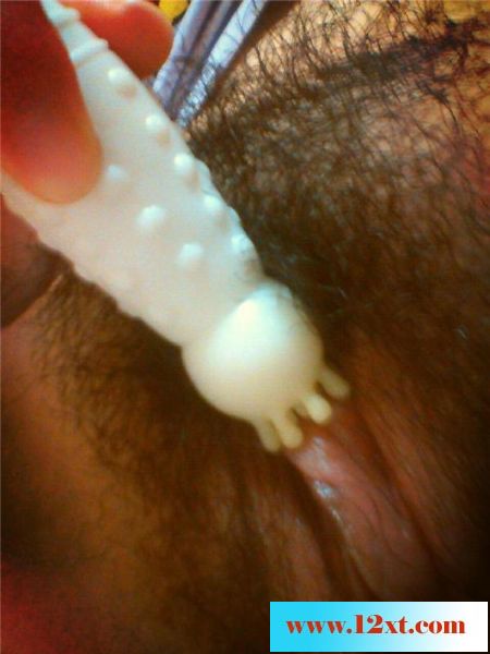 &nbsp;特写被小玩具振动到高潮的肥屄少妇[12P]&n