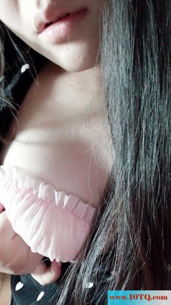 看女朋友的胸器［11P］