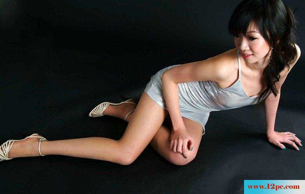 短裙包臀美貌妖娆身姿修长美腿【13P】