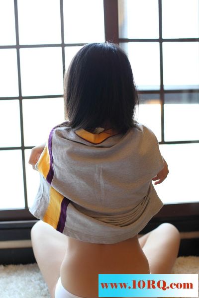 美女S形身材诱人前凸后翘好美的丝袜腿【13P】