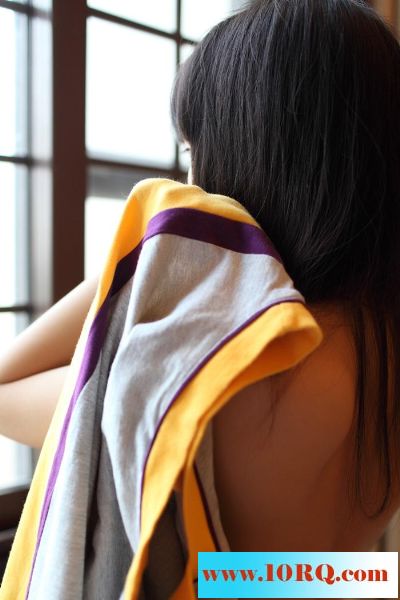 美女S形身材诱人前凸后翘好美的丝袜腿【13P】