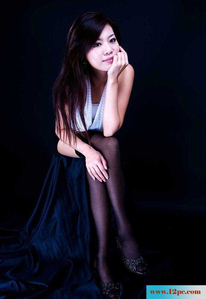 诱人心魂的黑丝美腿福利诱惑【11P】