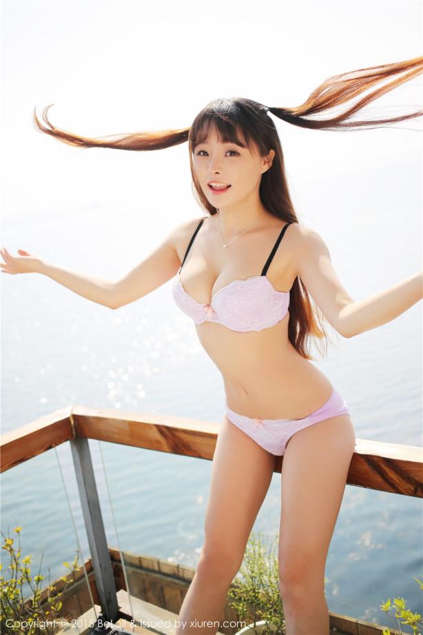 爱耍调皮的性感内衣美女【14P】