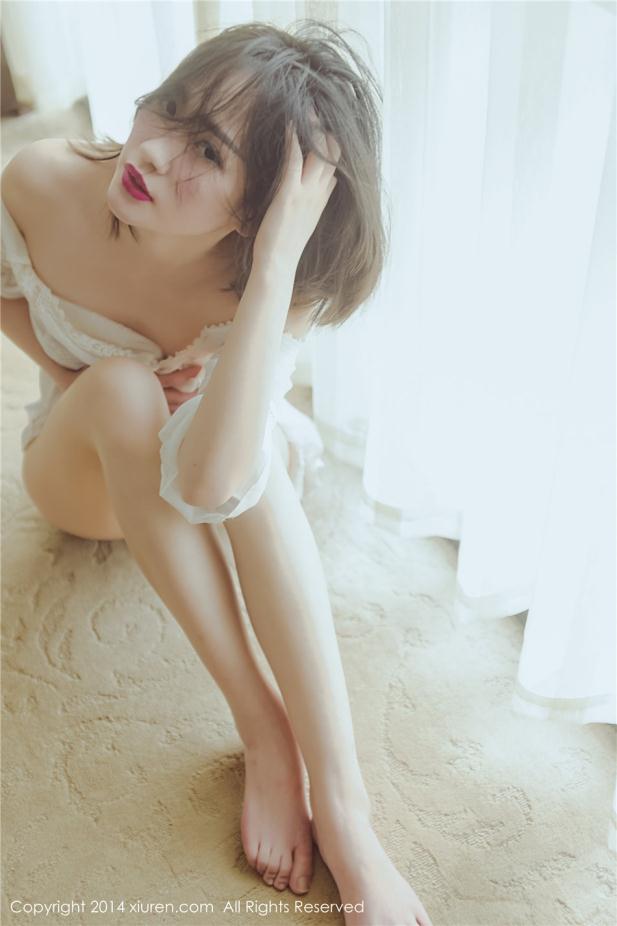 晨間陽光下更顯妹子的溫柔【15P】