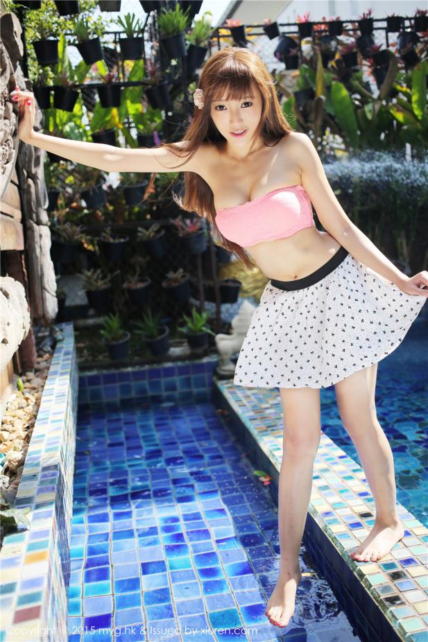 粉馨美女温泉休闲【11P】