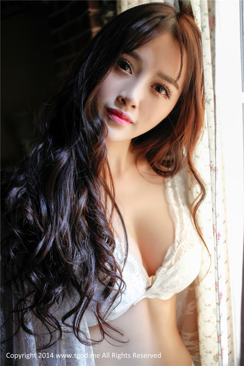 高妹蕾丝装床上红唇夺人魅惑【13P】