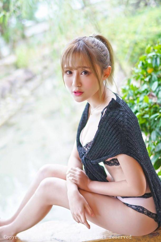 阁中里的嫩纯可人小妞【11P】