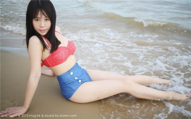 海水沙滩雅淑嫩美眉【13P】