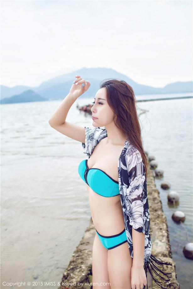 户外阳光海边比基尼妹子樂樂【15P】