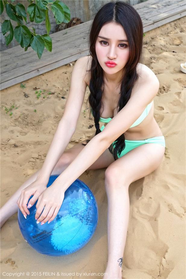 嘟起小红唇甜达达的阳光沙滩清新妹子【10P】