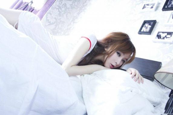 百娇风骚女大胸很诱人【10P】