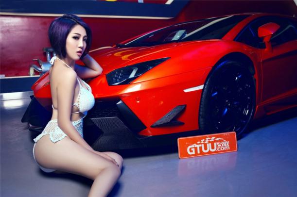 网络女王配极品超跑车【15P】