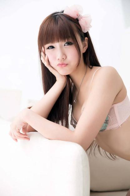 宾馆里的美女穿着内内去泡浴【13P】