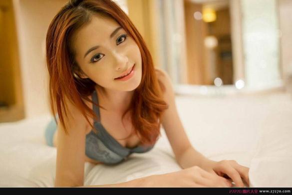 宾馆里的美女穿着内内去泡浴【13P】