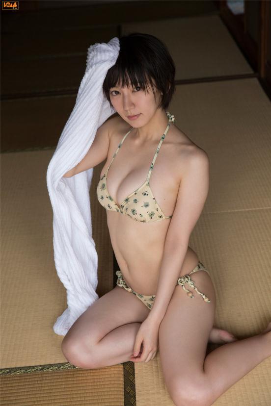 户外房间中各有不同的媚姿女【10P】