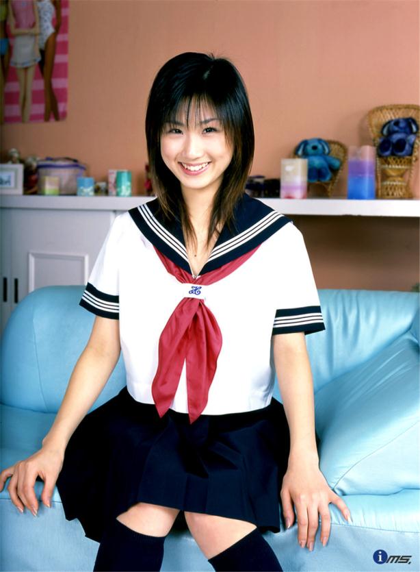 邻家幸子妹妹性感泳装展身材【10P】