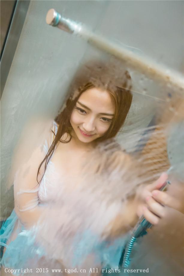 如梦如幻清丽佳人湿身诱惑【10P】