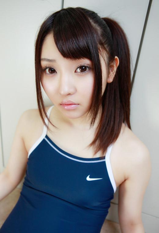 校花佳子美女性感泳装秀【18P】