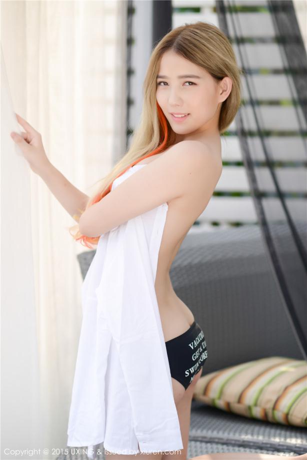 时髦90后半裸撩人妹【11P】